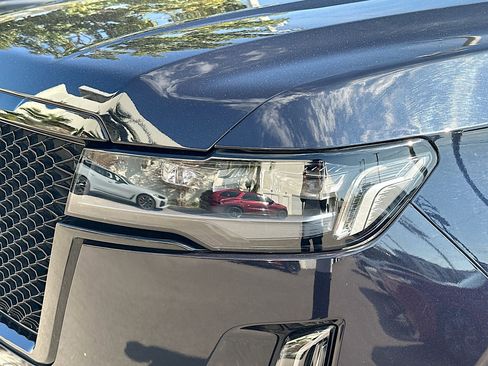 Used 2022 Cadillac Escalade ESV Sport Platinum w/ LPO, ONYX Package image 8