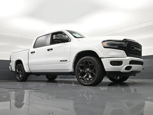 Used 2024 RAM 1500 Limited AWD/4WD image 28