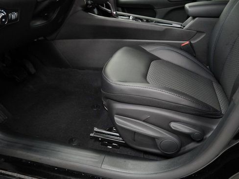 New 2026 Jeep Compass Latitude AWD/4WD image 30