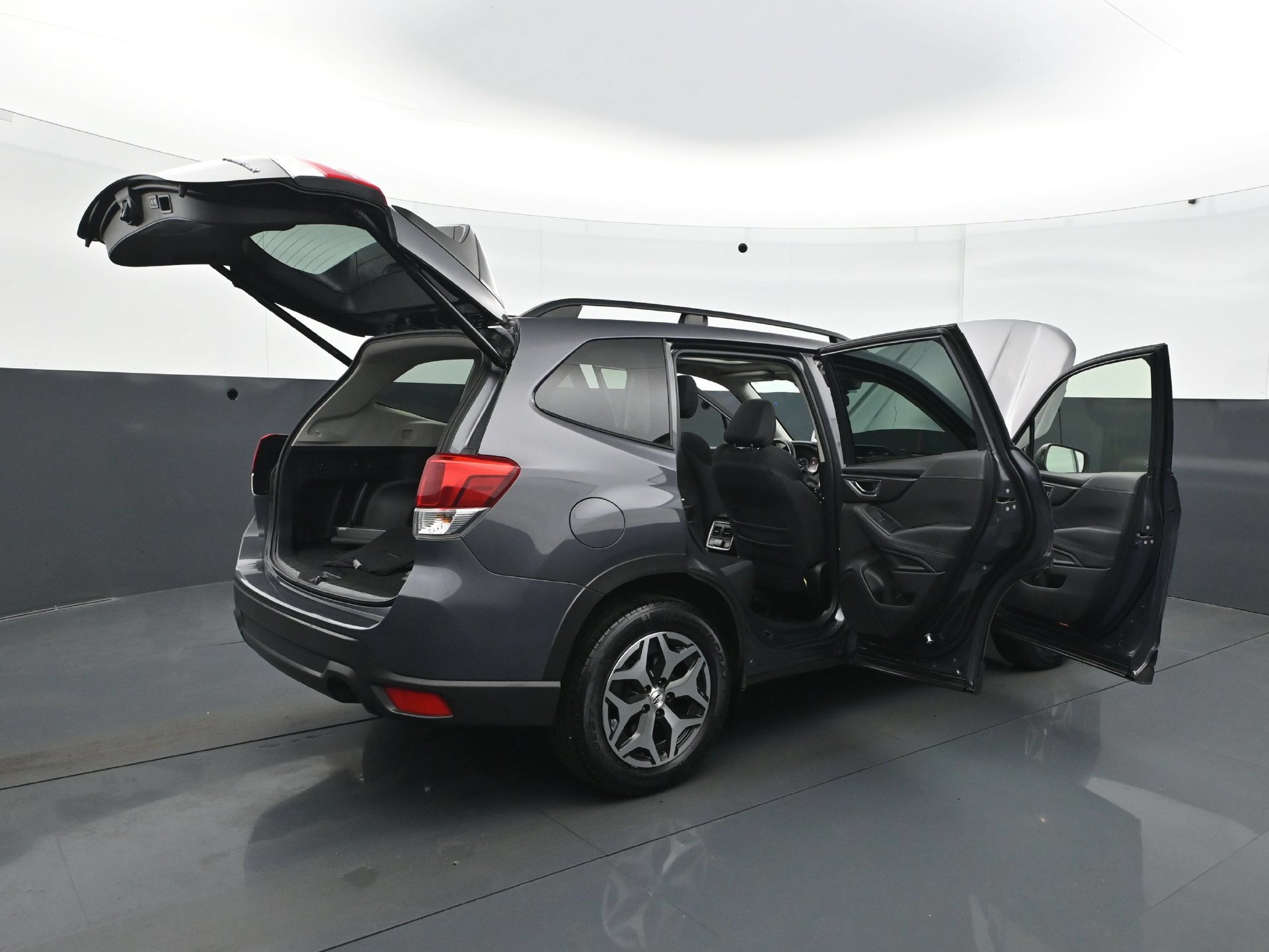 Used 2021 Subaru Forester Premium AWD/4WD image 36