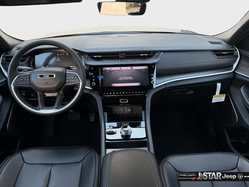 New 2026 Jeep Grand Cherokee L Limited image 8