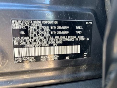 Used 2023 Toyota RAV4 XSE AWD/4WD image 28