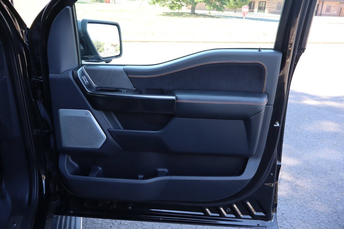 Used 2023 Ford F150 Platinum w/ FX4 Off-Road Package AWD/4WD image 26