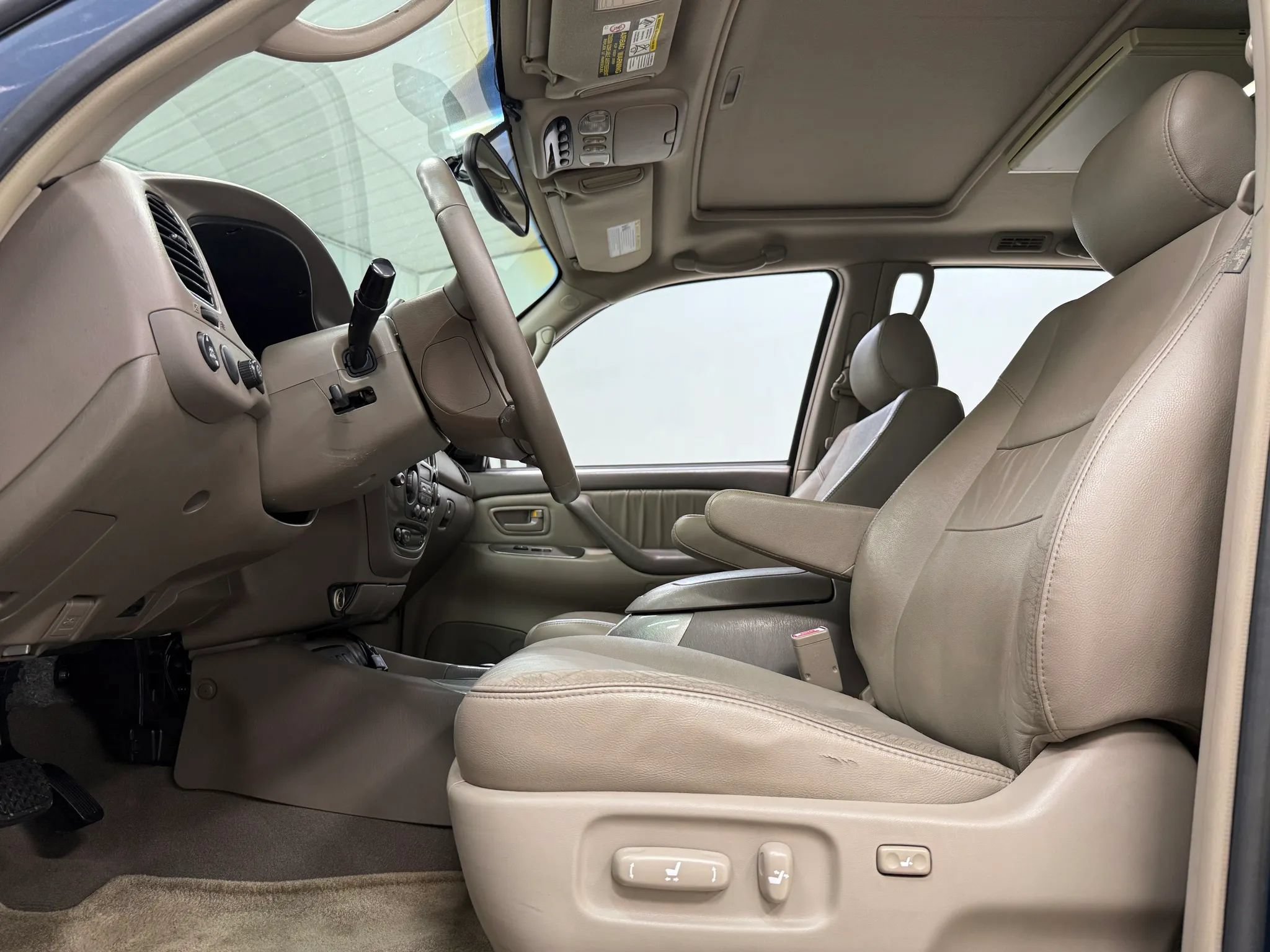Used 2006 Toyota Sequoia Limited AWD/4WD image 15