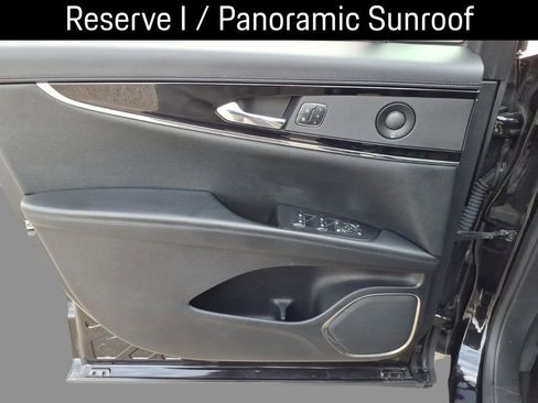 Certified 2022 Lincoln Nautilus Reserve w/ Equipment Group 201A image 16