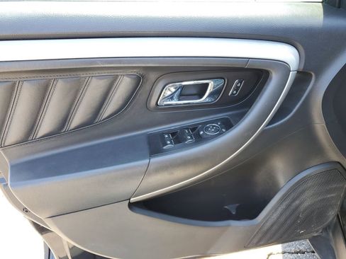 Used 2016 Ford Taurus SEL w/ Equipment Group 201A FWD image 19