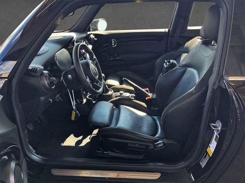 Used 2022 MINI Cooper S FWD image 5