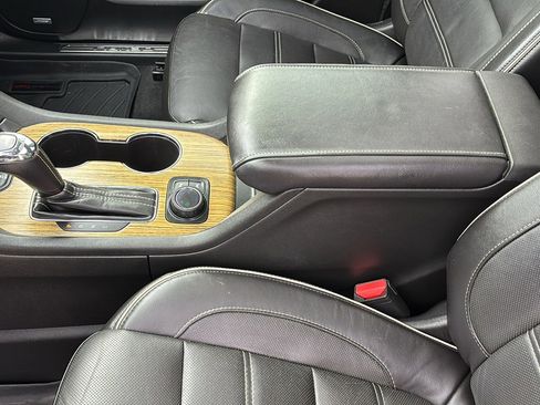 Used 2017 GMC Acadia Denali w/ Technology Package image 24