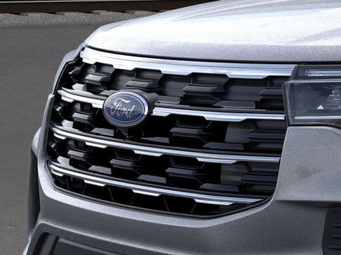 New 2025 Ford Explorer Active image 40