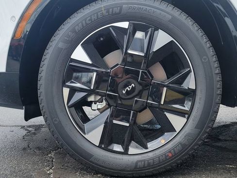 Certified 2026 Kia Sportage SX AWD/4WD image 13