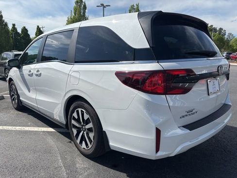 Used 2026 Honda Odyssey EX-L image 9