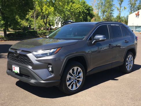 Used 2024 Toyota RAV4 XLE Premium w/ Weather Package AWD/4WD image 11