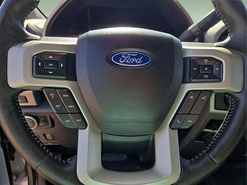 Used 2020 Ford F350 Lariat w/ Lariat Ultimate Package AWD/4WD image 31