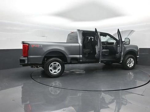New 2026 Ford F250 XLT w/ FX4 Off-Road Package AWD/4WD image 19