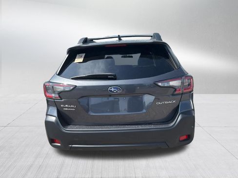 Used 2023 Subaru Outback Premium AWD/4WD image 11