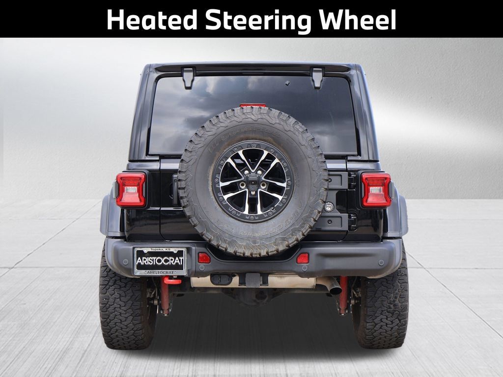 Used 2025 Jeep Wrangler Unlimited Rubicon AWD/4WD image 38