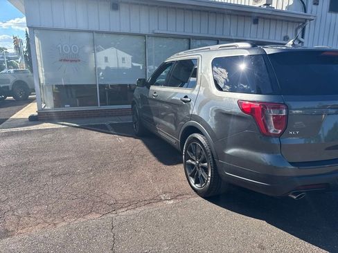 Used 2018 Ford Explorer XLT w/ Equipment Group 202A AWD/4WD image 5