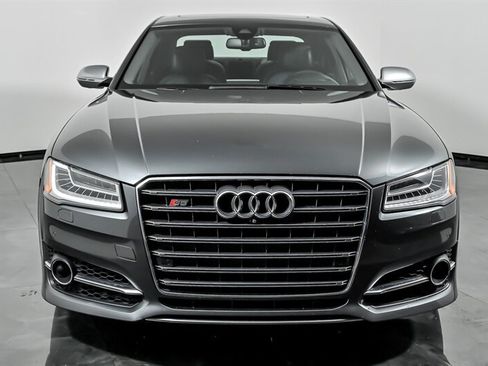 Used 2016 Audi S8 AWD/4WD image 4