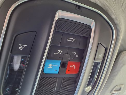 Used 2022 Jeep Grand Cherokee L Limited image 19