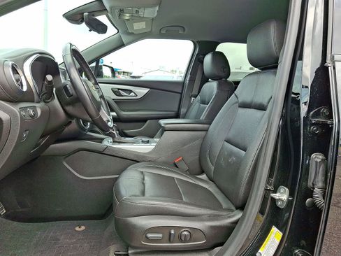Used 2022 Chevrolet Blazer LT w/ Sound & Technology Package FWD image 25