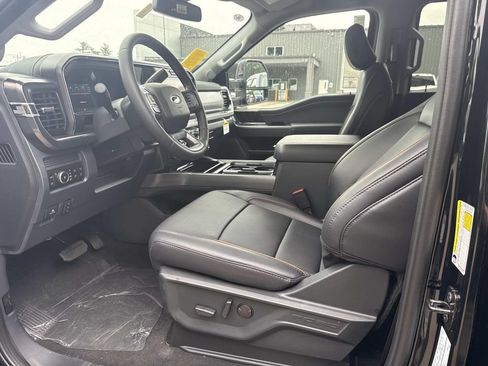 New 2026 Ford F350 Lariat w/ Black Appearance Package AWD/4WD image 7