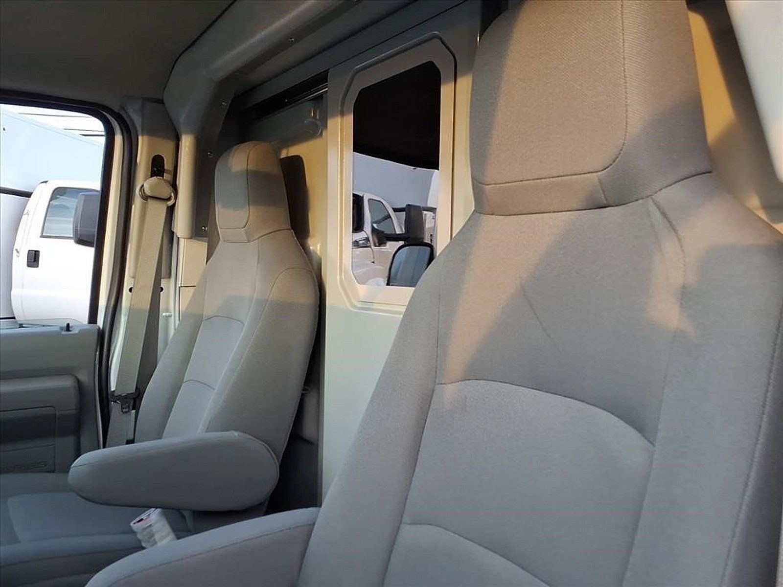 New 2027 Ford E-350 and Econoline 350 Super Duty w/ Power Equipment Group RWD image 16