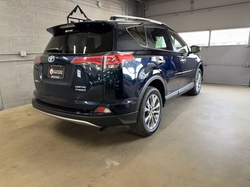 Used 2018 Toyota RAV4 Limited AWD/4WD image 5