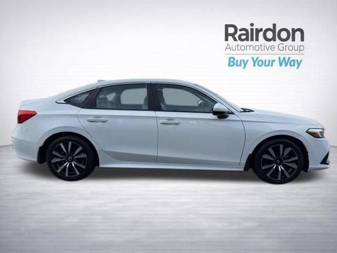 Used 2024 Honda Civic EX image 9
