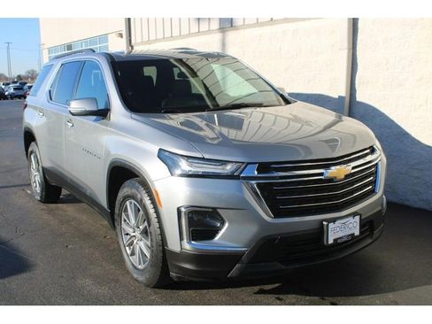 Used 2023 Chevrolet Traverse LT w/ LPO, Floor Liner Package image 2
