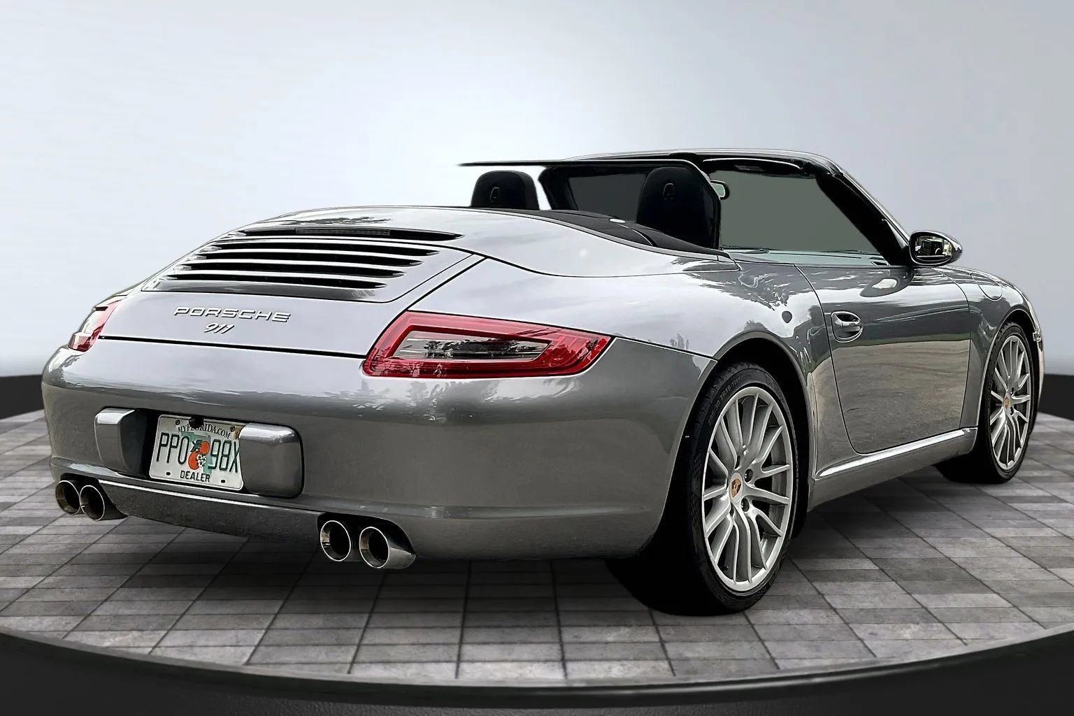 Used 2006 Porsche 911 Carrera RWD image 6