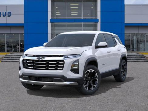 New 2027 Chevrolet Equinox LT AWD/4WD image 30