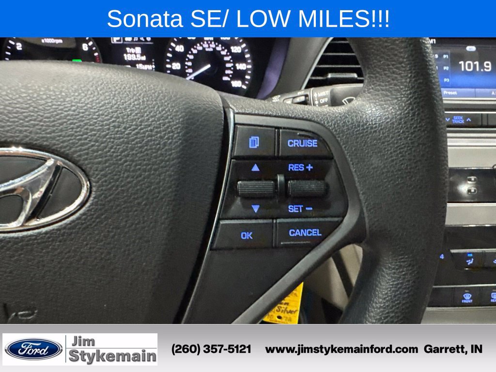 Used 2015 Hyundai Sonata SE w/ Option Group 09 FWD image 19