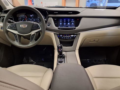 Certified 2022 Cadillac XT5 Premium Luxury image 15