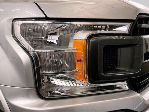 Used 2019 Ford F150 XLT w/ Equipment Group 302A Luxury AWD/4WD image 28