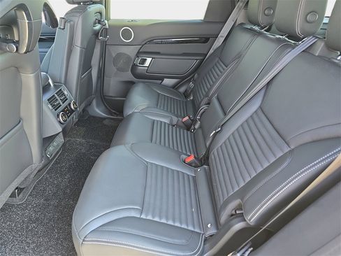 New 2025 Land Rover Discovery S image 16