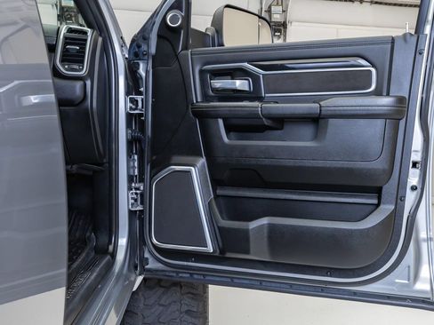 Used 2022 RAM 2500 Laramie AWD/4WD image 45