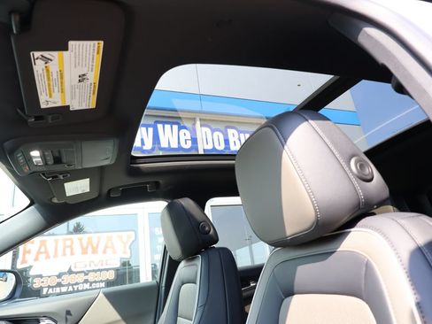 New 2027 Chevrolet Equinox LT w/ Convenience Package II AWD/4WD image 23