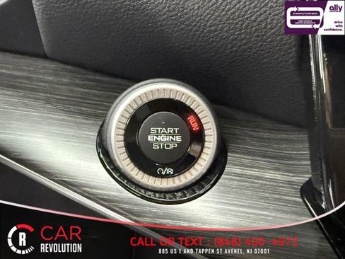 Used 2023 Jeep Wagoneer L Series II image 24