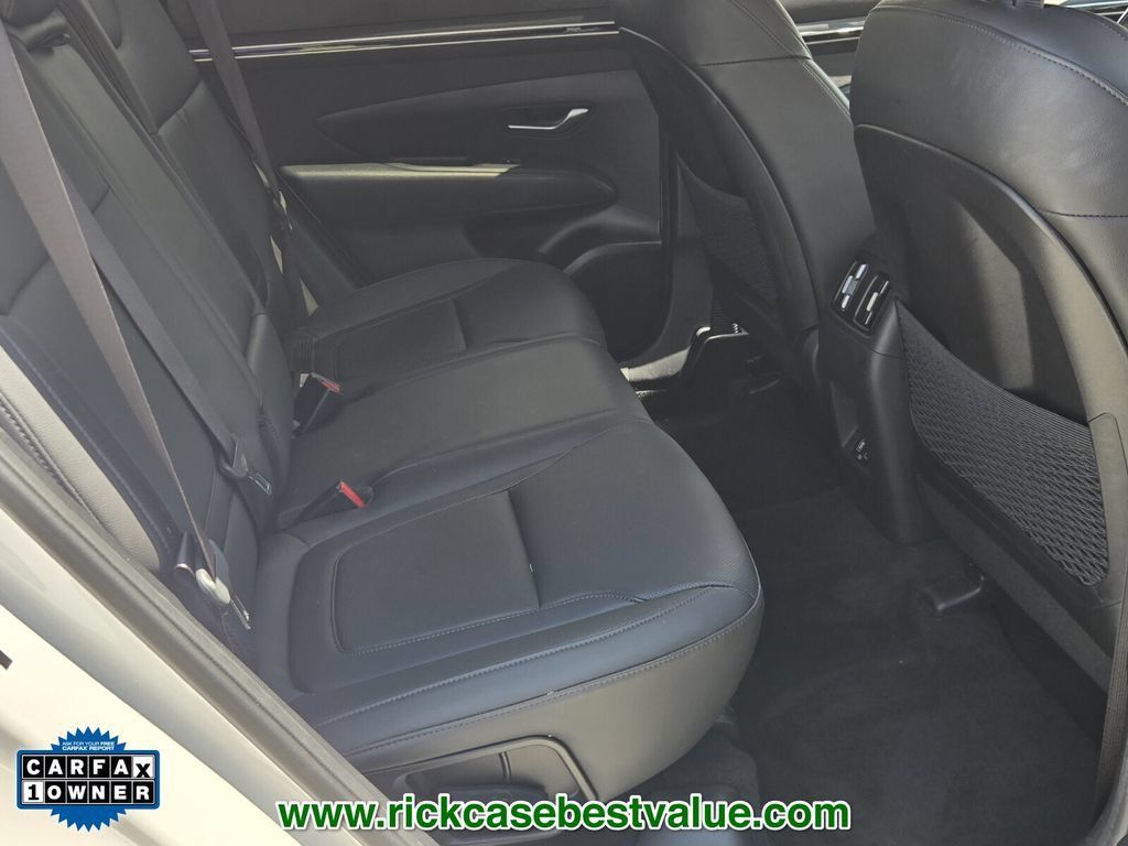 Used 2023 Hyundai Tucson SEL w/ Convenience Package FWD image 17