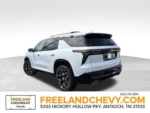 New 2026 Chevrolet Traverse High Country FWD image 5