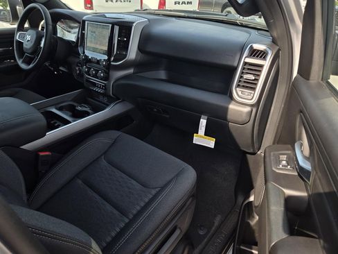 New 2026 RAM 1500 Express AWD/4WD image 11