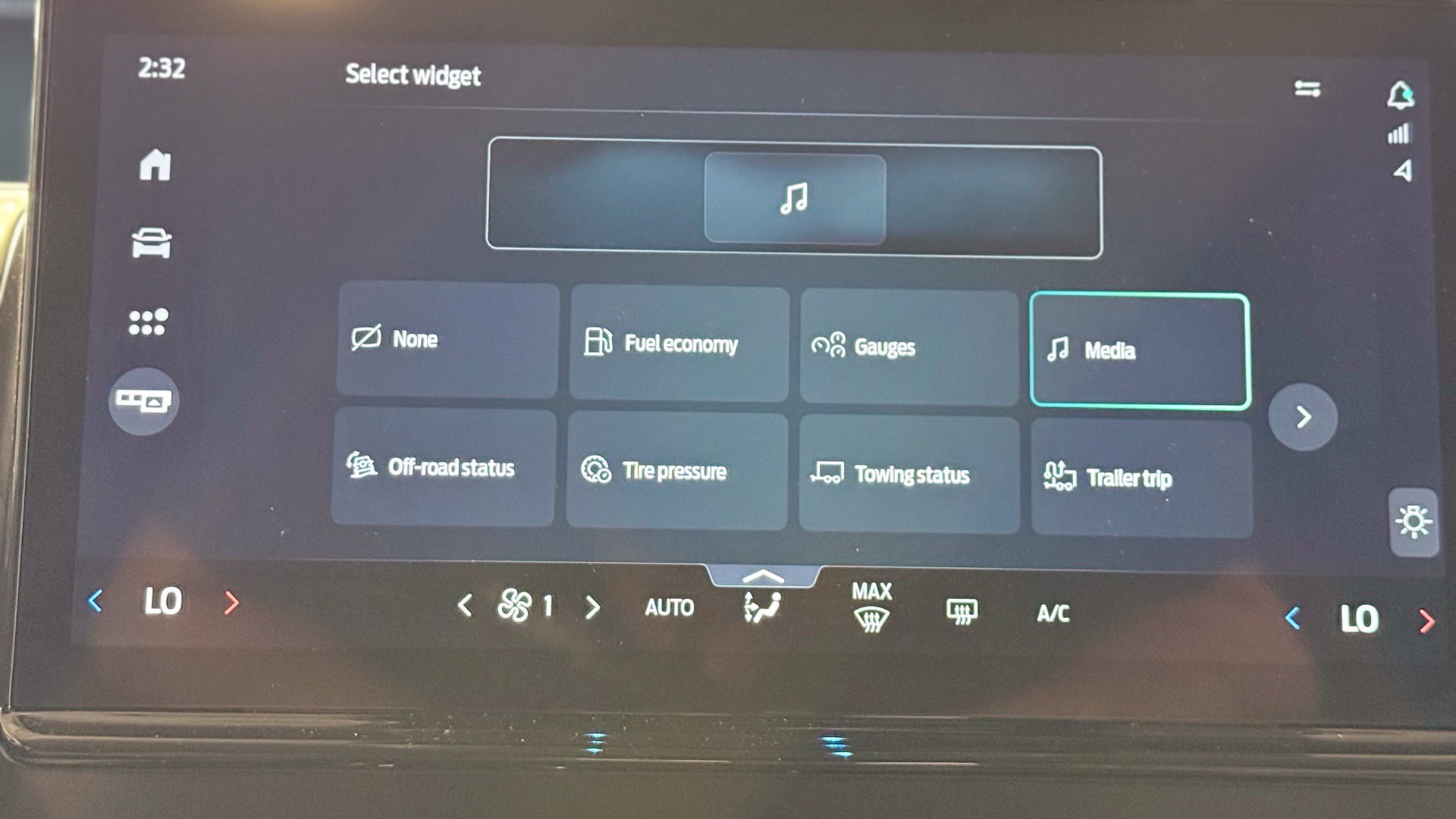 Used 2025 Ford Expedition Max Active AWD/4WD image 90