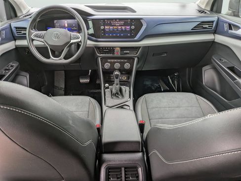 Certified 2023 Volkswagen Taos SE FWD image 12