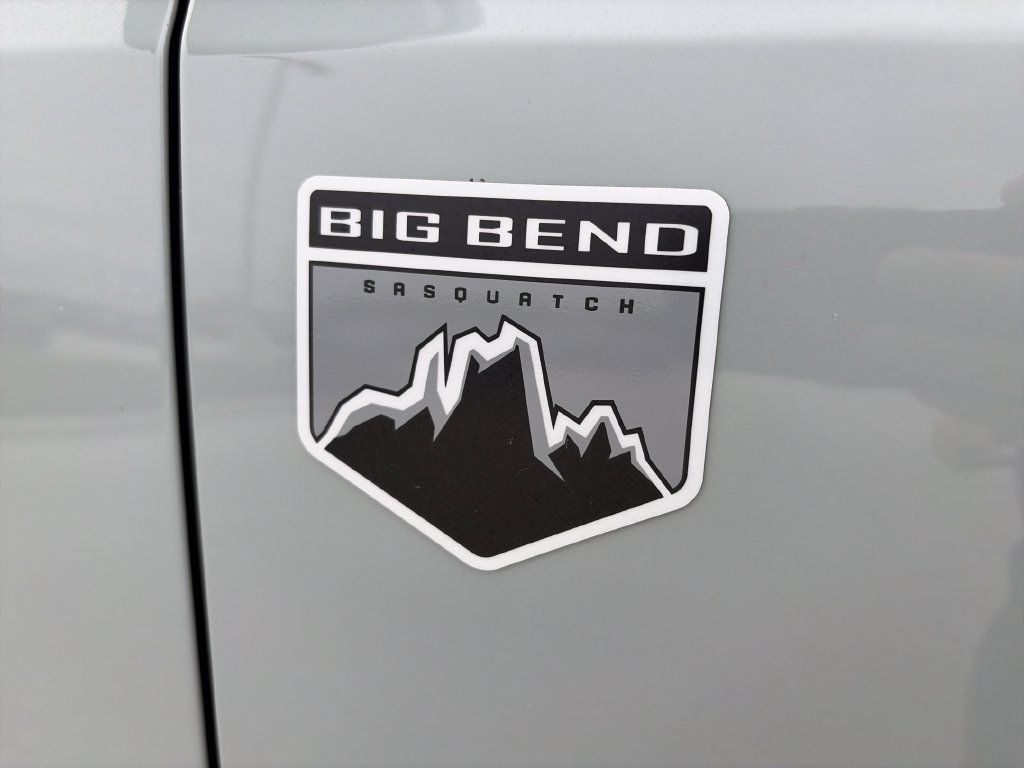 Used 2024 Ford Bronco Big Bend w/ Sasquatch Package AWD/4WD image 9