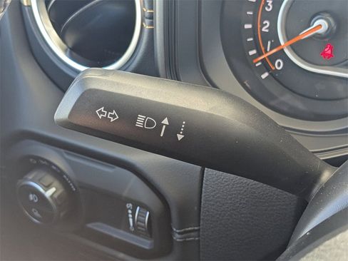 New 2025 Jeep Gladiator Sport image 26