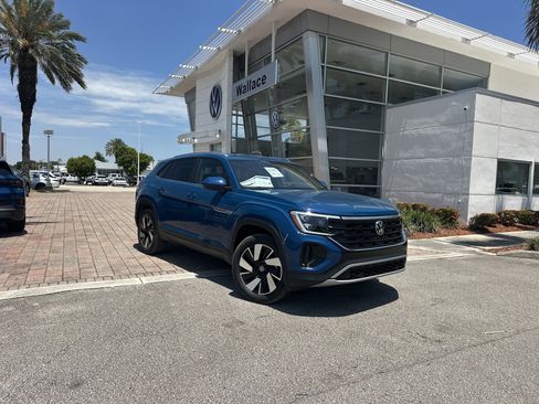 New 2026 Volkswagen Atlas Cross Sport SE FWD image 1