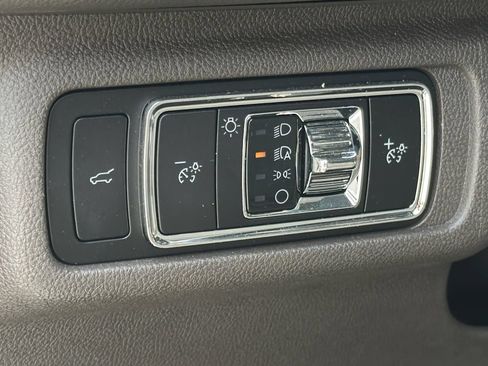 Used 2023 Lincoln Corsair Reserve FWD image 23