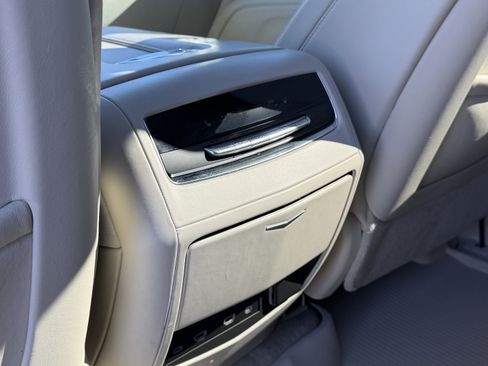 Used 2021 Cadillac Escalade ESV Sport Platinum image 19