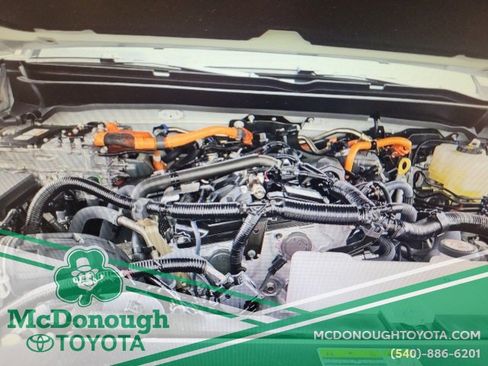 Certified 2025 Toyota Tacoma Trailhunter image 6