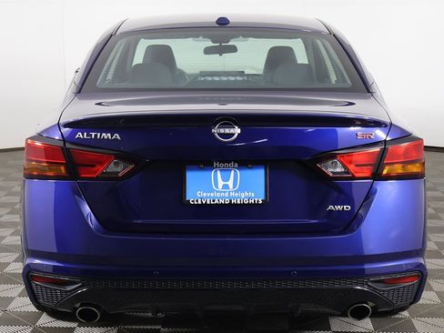 Used 2024 Nissan Altima 2.5 SR w/ SR Premium Package image 12